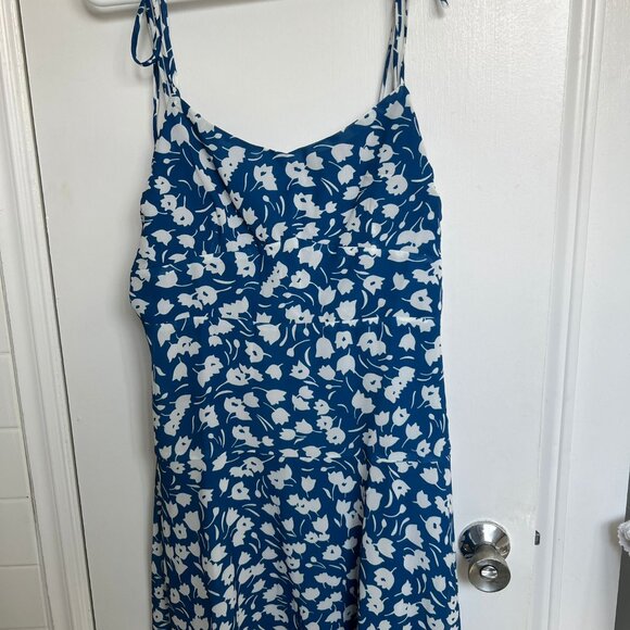 Commense Floral Mini Tie Strap Dress  (Reformation Inspired Orthello) - Picture 4 of 6